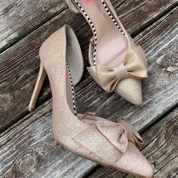Betsey Johnson Shoes - Betsy Johnson Glitter heels